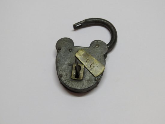Lote: 90 - Lote: 90 - Candado