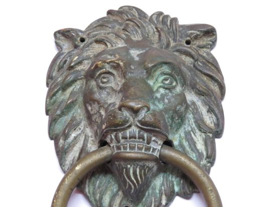 Lote: 81 - Lote: 81 - Llamador en bronce