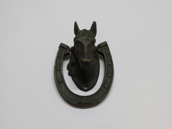 Lote: 82 - Lote: 82 - Lamador en bronce