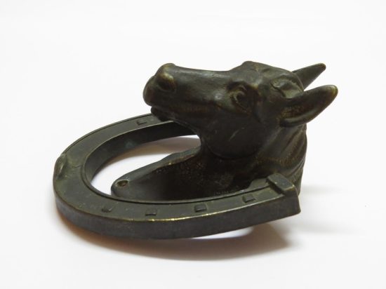 Lote: 82 - Lote: 82 - Lamador en bronce