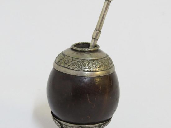 Lote: 75 - Lote: 75 - Mate y bombilla