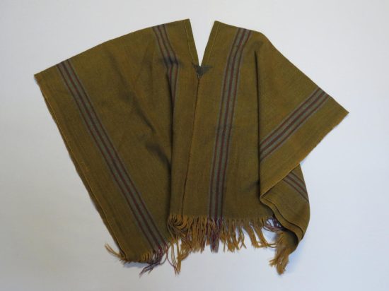 Lote: 230 - Lote: 230 - Poncho