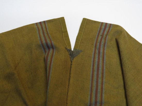 Lote: 230 - Lote: 230 - Poncho