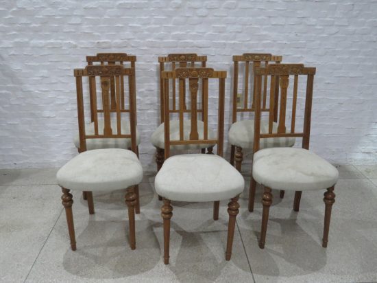 Lote: 107 - Lote: 107 - Juego comedor