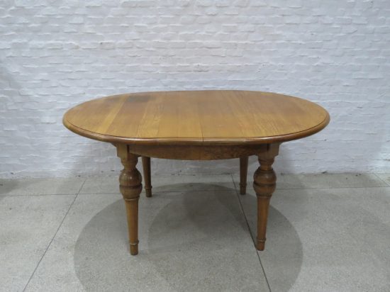 Lote: 107 - Lote: 107 - Juego comedor