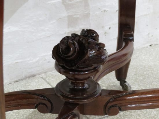 Lote: 47 - Lote: 47 - Mesa de sala