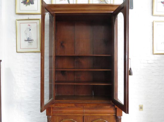 Lote: 124 - Lote: 124 - Mueble biblioteca