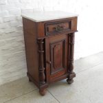 Lote: 40 - Lote: 40 - Mesa de luz