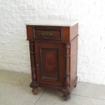 Lote: 40 - Lote: 40 - Mesa de luz