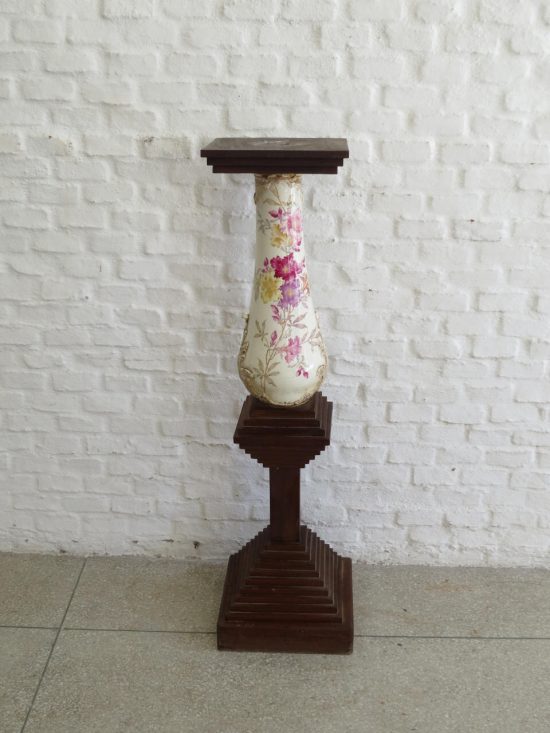 Lote: 56 - Lote: 56 - Pedestal