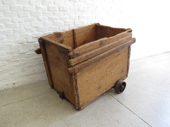 Lote: 90 - Lote: 90 - Carro