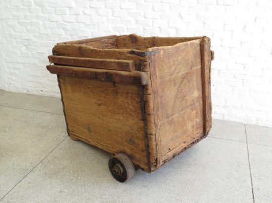 Lote: 90 - Lote: 90 - Carro