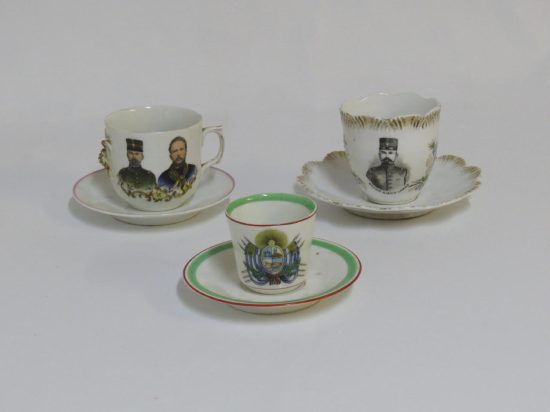 Lote: 74 - Lote: 74 - Porcelana