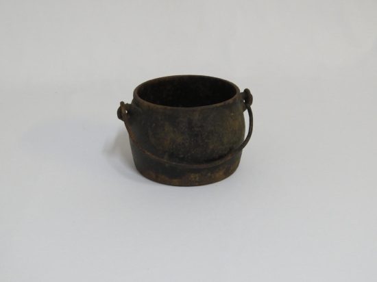 Lote: 26 - Lote: 26 - Olla de hierro