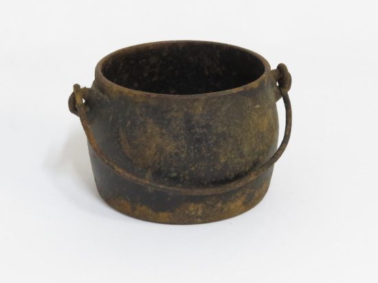 Lote: 26 - Lote: 26 - Olla de hierro