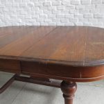 Lote: 113 - Lote: 113 - Mesa de roble