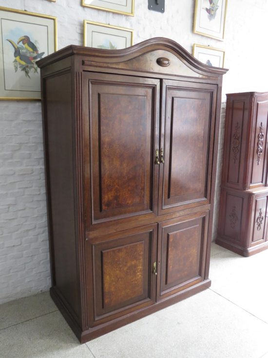 Lote: 109 - Lote: 109 - Modular en raíz