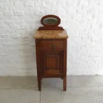 Lote: 38 - Lote: 38 - Mesa de luz