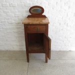 Lote: 38 - Lote: 38 - Mesa de luz