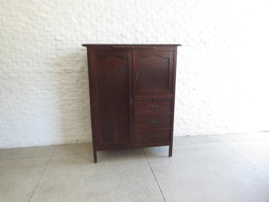 Lote: 98 - Lote: 98 - Ropería