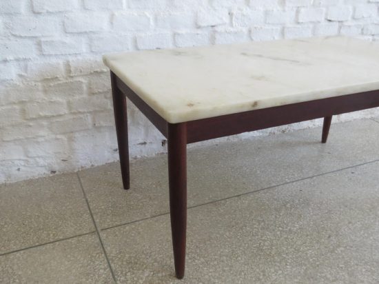 Lote: 42 - Lote: 42 - Mesa de sala