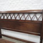 Lote: 89 - Lote: 89 - Cama y mesas de noche