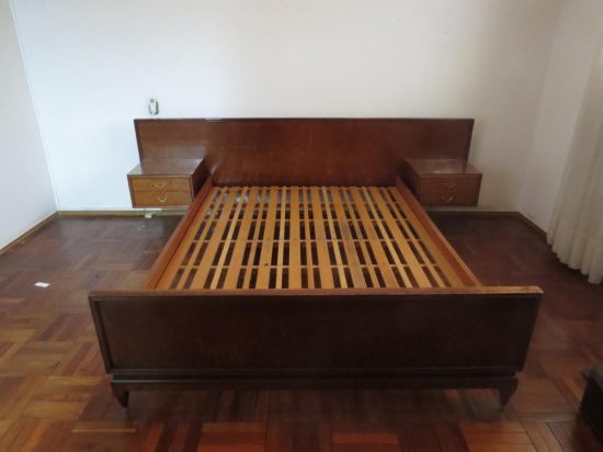 Lote: 121 - Lote: 121 - Cama de dos plazas