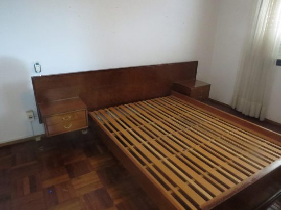 Lote: 121 - Lote: 121 - Cama de dos plazas