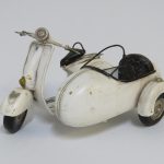 Lote: 76 - Lote: 76 - Réplica de Vespa