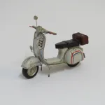 Lote: 78 - Lote: 78 - Réplica de Vespa