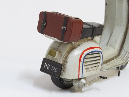 Lote: 78 - Lote: 78 - Réplica de Vespa