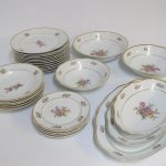 Lote: 25 - Lote: 25 - Porcelana