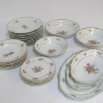 Lote: 25 - Lote: 25 - Porcelana