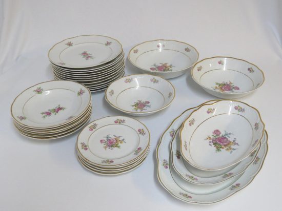 Lote: 25 - Lote: 25 - Porcelana