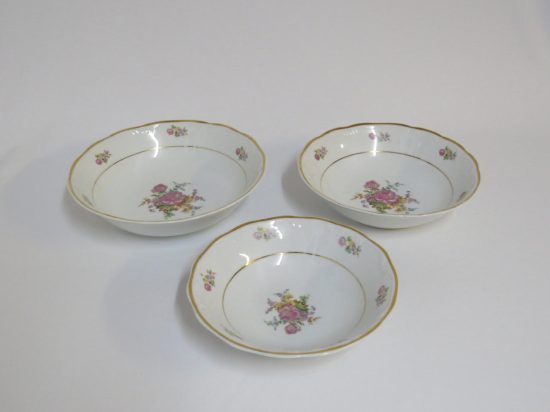 Lote: 25 - Lote: 25 - Porcelana
