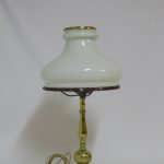 Lote: 66 - Lote: 66 - Lámpara de mesa