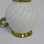 Lote: 30 - Lote: 30 - Lámpara de mesa