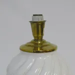 Lote: 30 - Lote: 30 - Lámpara de mesa