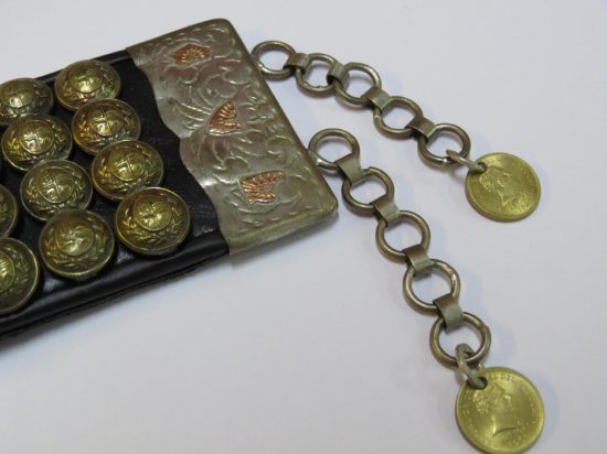 Lote: 215 - Lote: 215 - Cinto con rastra