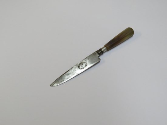 Lote: 129 - Lote: 129 - Cuchillo verijero