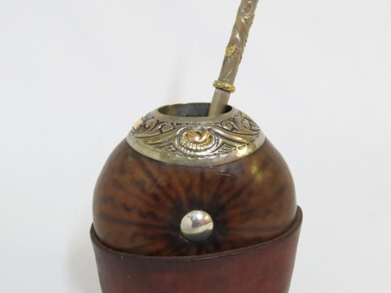 Lote: 57 - Lote: 57 - Mate galleta y bombilla