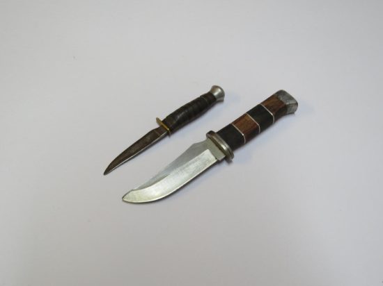 Lote: 106 - Lote: 106 - Cuchillos miniatura