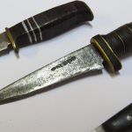 Lote: 107 - Lote: 107 - Cuchillos miniaturas