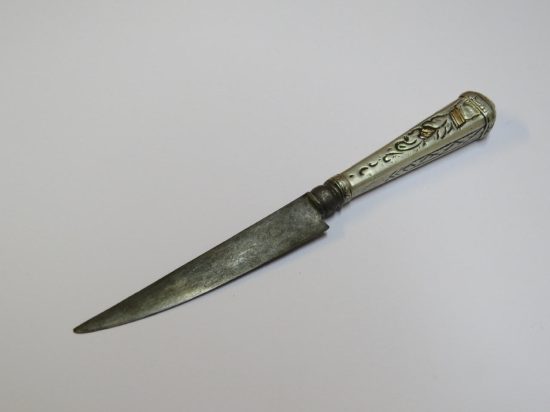 Lote: 117 - Lote: 117 - Cuchillo verijero
