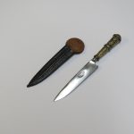 Lote: 123 - Lote: 123 - Cuchillo verijero