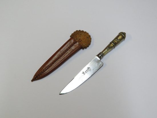 Lote: 124 - Lote: 124 - Cuchillo verijero