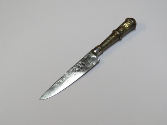 Lote: 126 - Lote: 126 - Cuchillo verijero