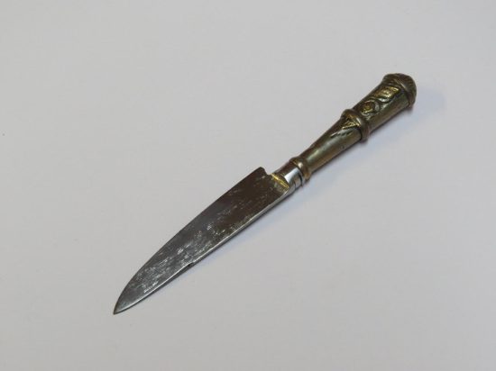 Lote: 126 - Lote: 126 - Cuchillo verijero