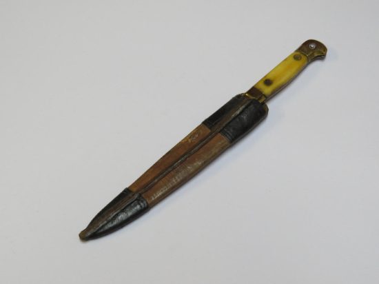 Lote: 128 - Lote: 128 - Cuchillo de oficio