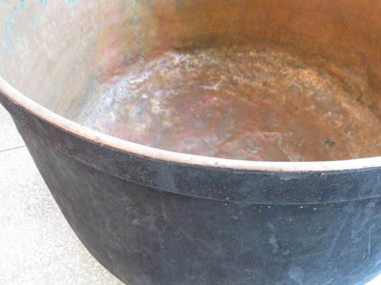 Lote: 296 - Lote: 296 - Olla
